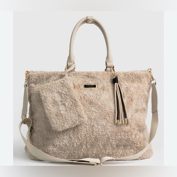 Saint & Sophia Selene Teddy Tote. Beige Faux Fur. Excellent Condition. - Picture 1 of 12